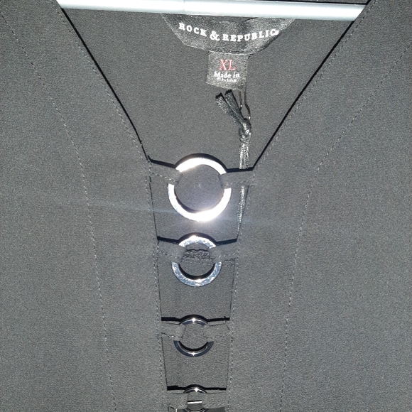 Rock and Republic - Picture 3 of 5